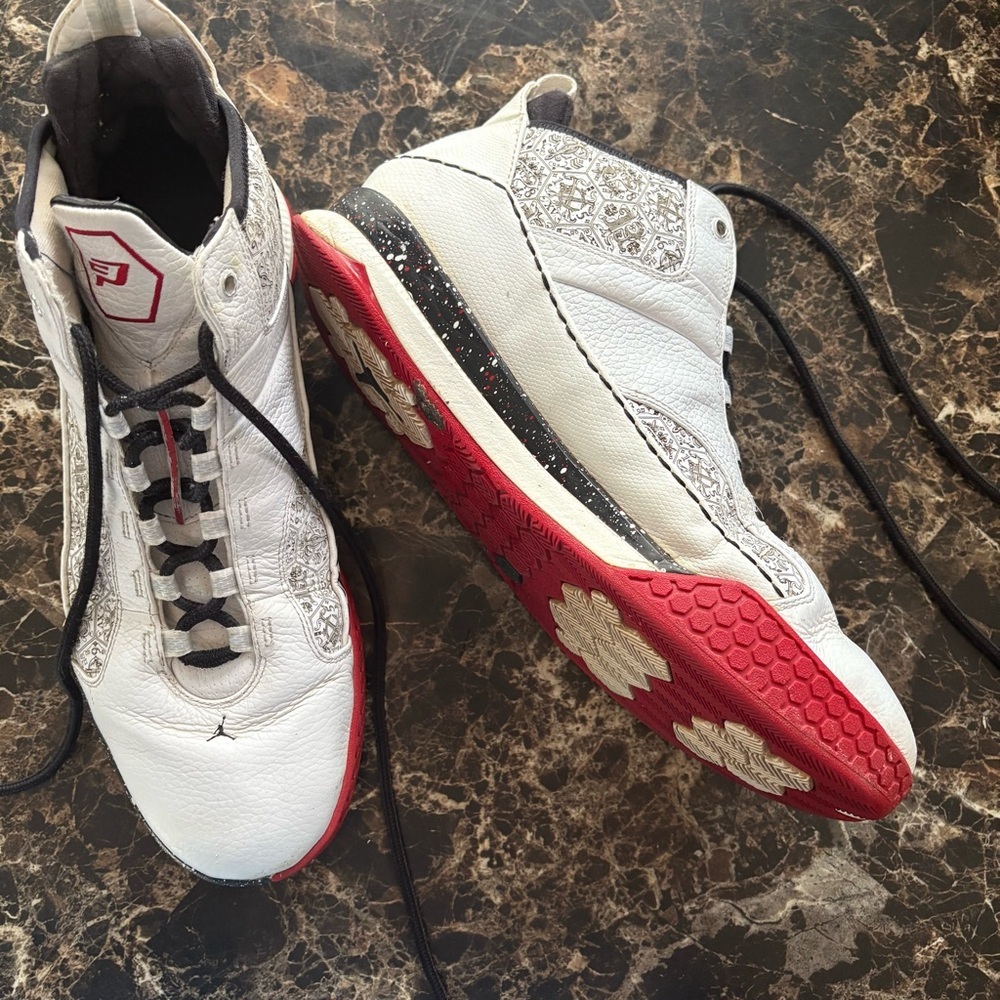 Men's Nike Air Jordan Basketball Shoes Size 12